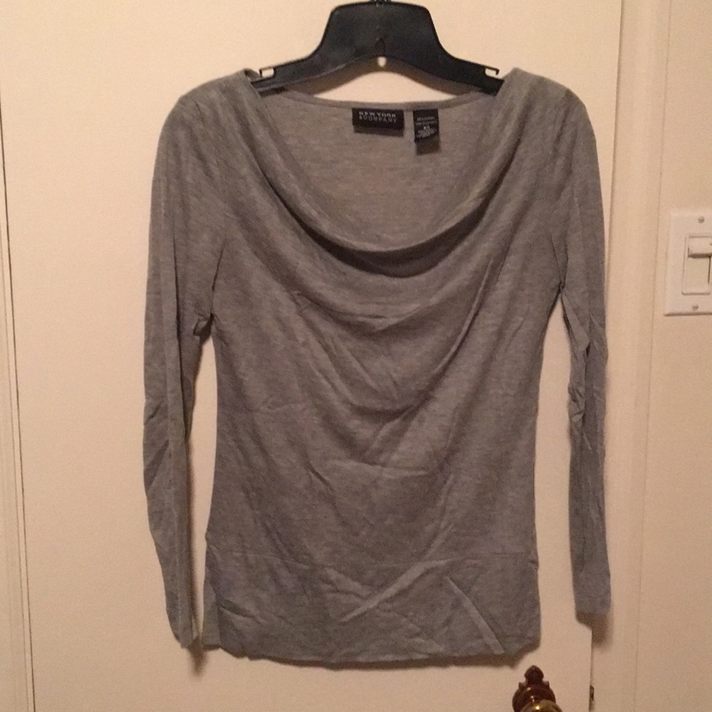 New York & Co athleisure shirt